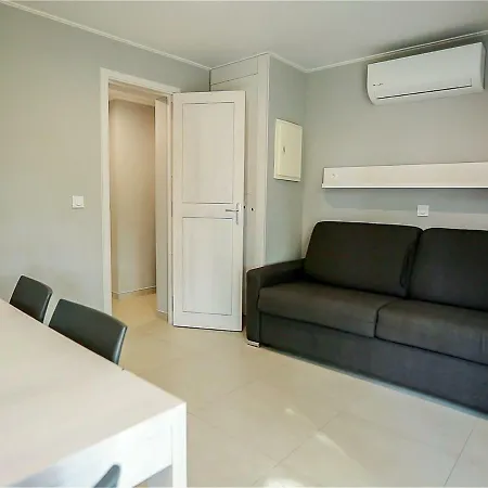 Apartment Studio Marina D'oru.1