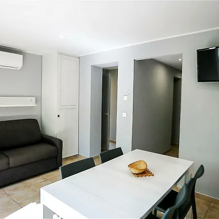 Studio Marina D'oru.1 * Ghisonaccia